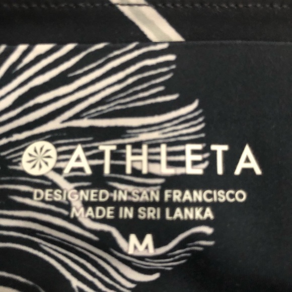 Athleta size m leggings - Picture 2 of 3